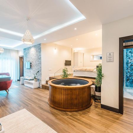 Padam Hotel & Spa Ulcinj Exteriör bild
