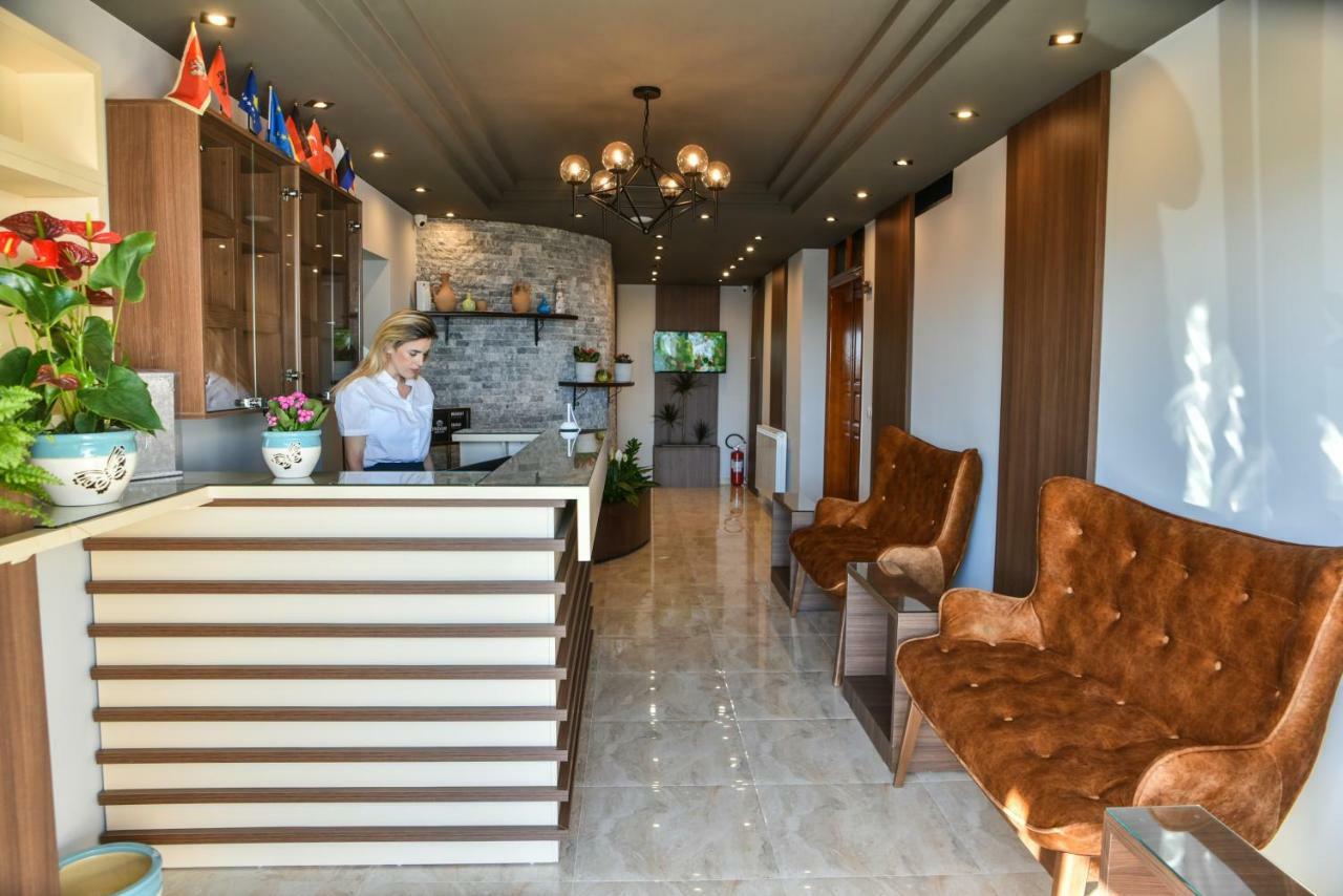 Padam Hotel & Spa Ulcinj Exteriör bild